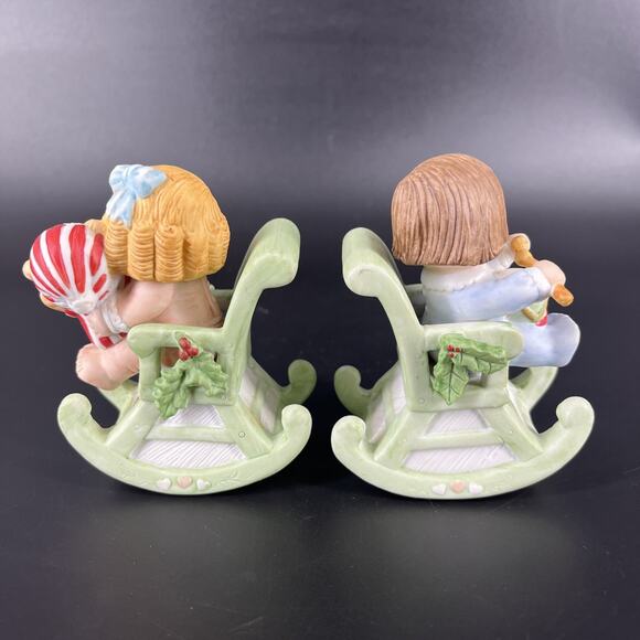 House of Global Art Figurines Dolly Dingle & Billy Bumps Christmas Rocking Chair - Picture 6 of 11